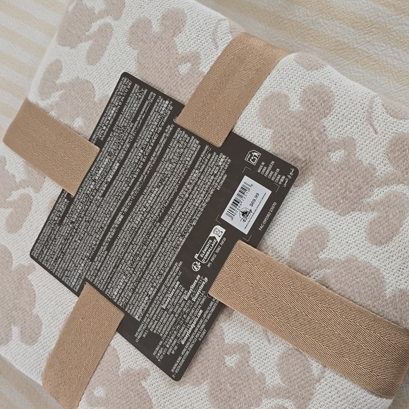 Disney Parks Homestead Collection Mickey Silhouette Throw Blanket - Picture 6 of 6